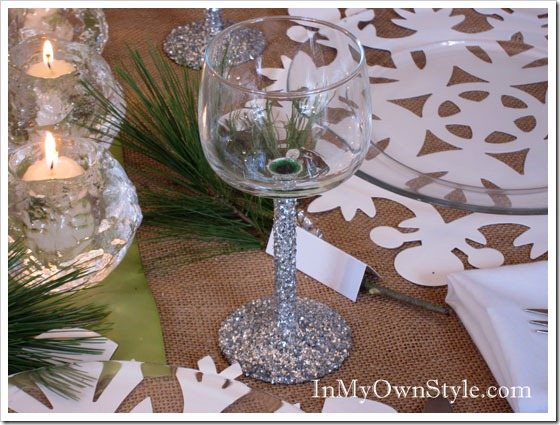 Glitter-Wine-Glass How to Christmas Ideas
