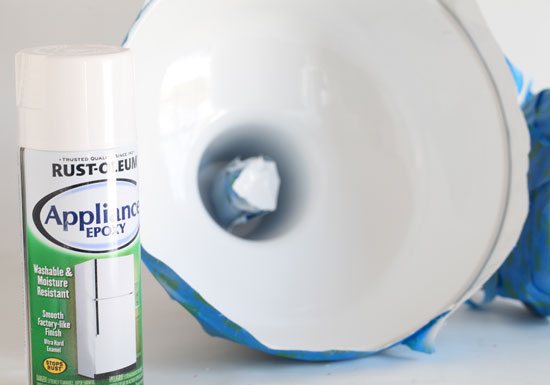 How-to-paint-a-metal-light-fixture