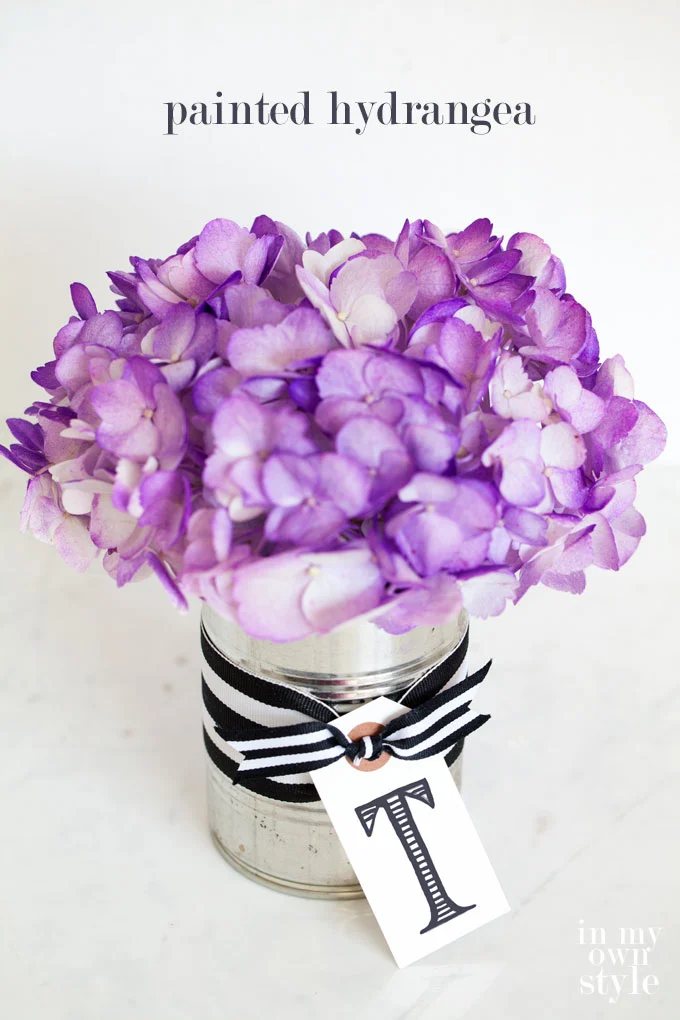 Did you know you could spray paint flowers to create the exact color you desire. Use them to make fast and affordable party favors or hostess gifts.