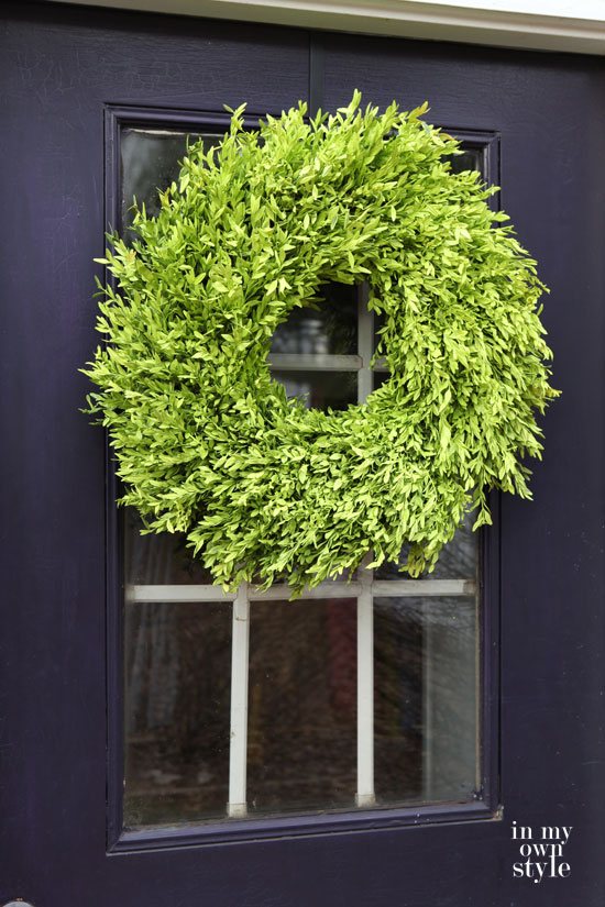 Spray-painted-spring-wreath