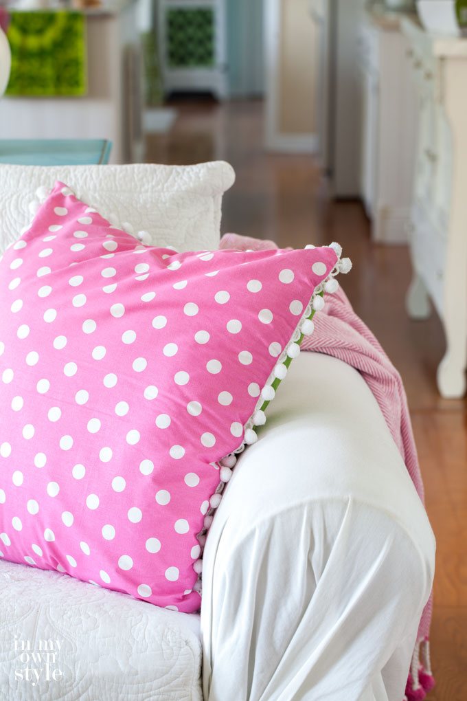 Easy to make summer ready pillows for your home | Oducu