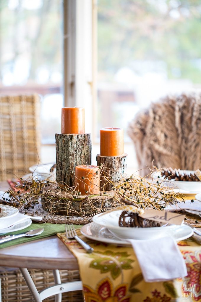 Rustic and chic Thanksgiving table setting