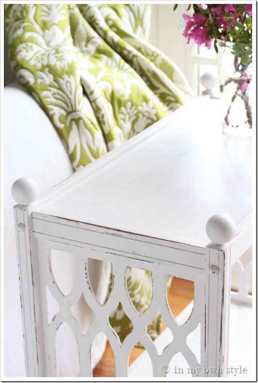 How to use Finishing wax over chalk paint