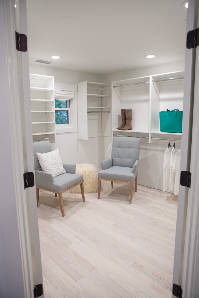 HGTV-Dreamhouse-2016-Master-closet