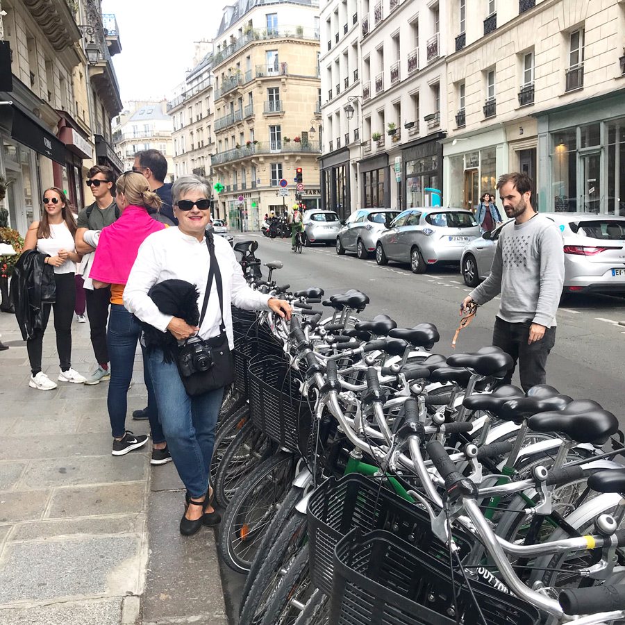 Things to do in Paris. Diane of Oducu blog in Paris getting ready to take a bike tour.