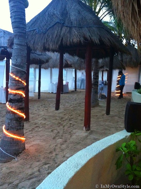 Beach tables
