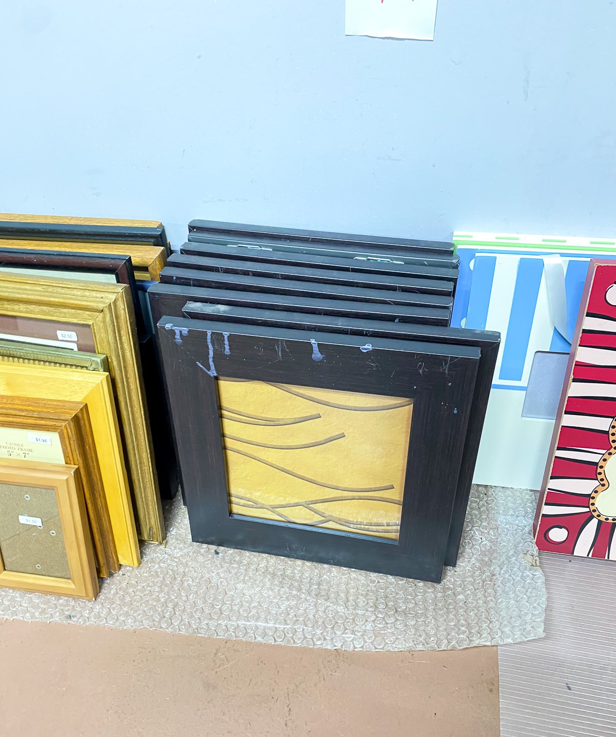 Upcycled Picture Frames – Decorating Ideas