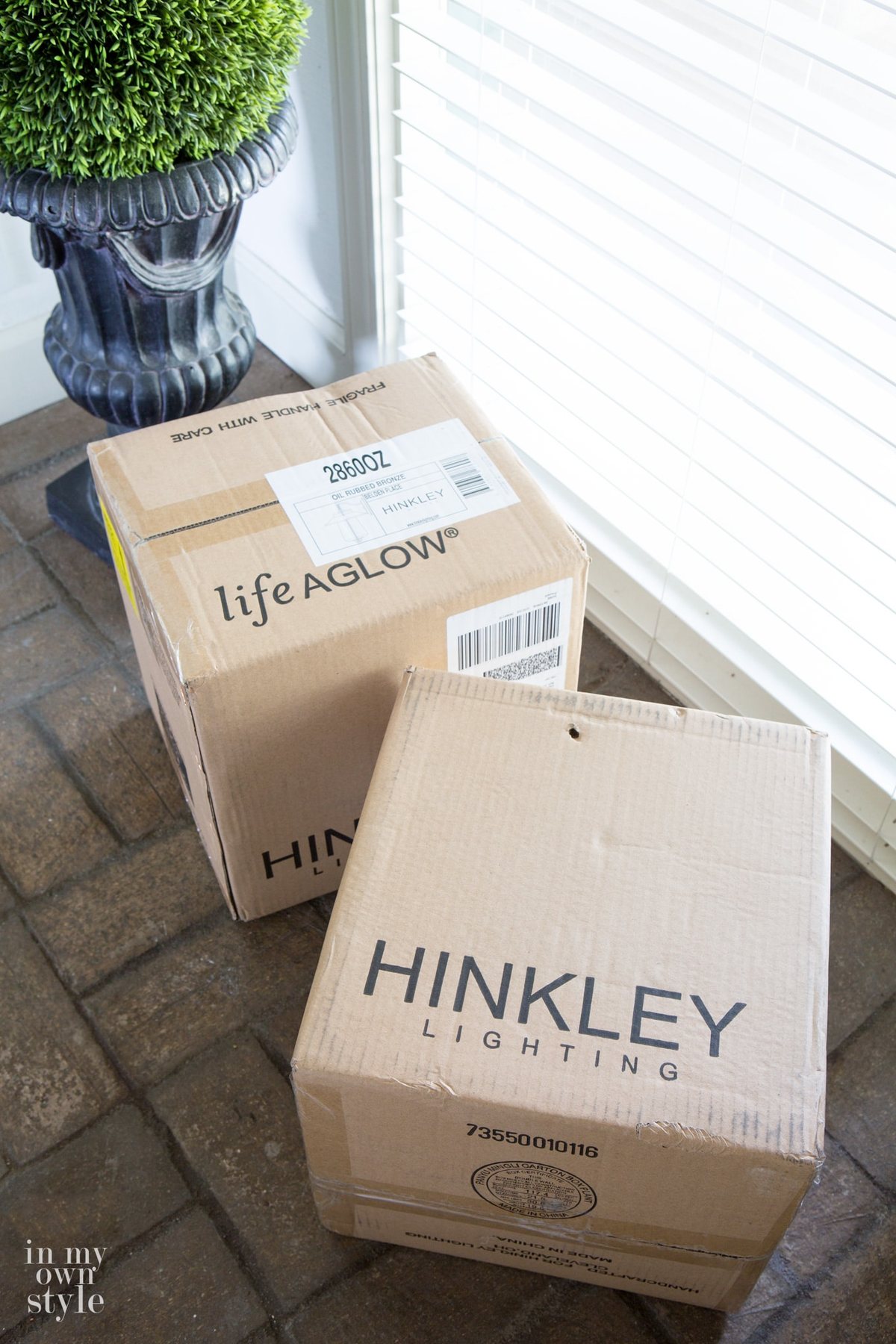 Hinkley outdoor lights