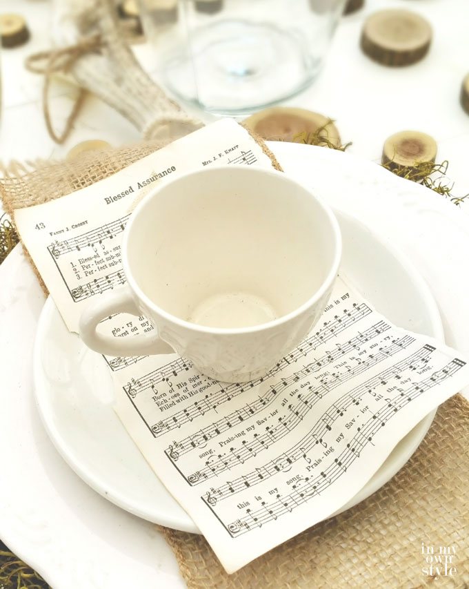 Vintage table setting at Nest Fest