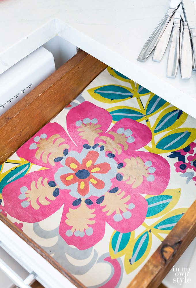 How to line drawers with fabric or paper