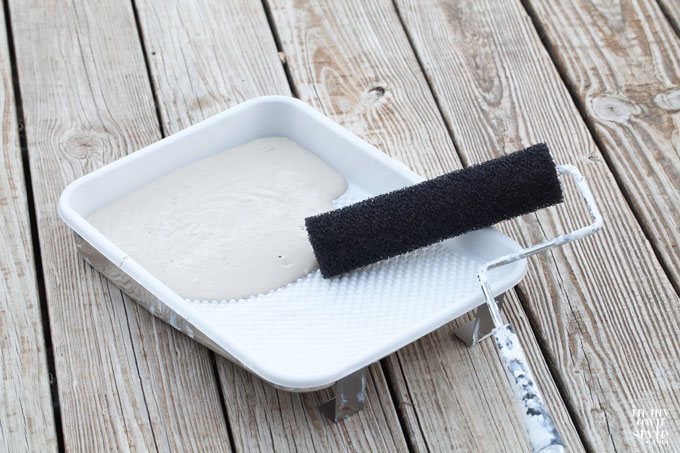 how-to-apply-Rustoleum-Restore-10X-Deck-and-Concrete-REsurfacer