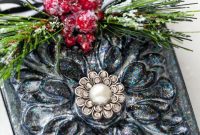 Sculpted Acanthus Rosette Christmas Bauble