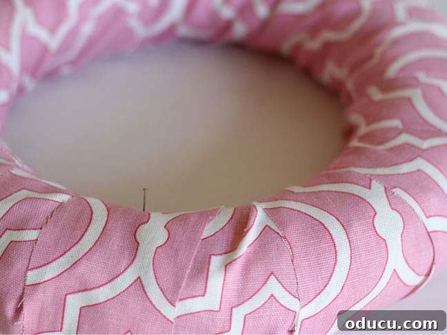 Create a Whimsical Spring Bunny Wreath 4 How to make a double wreath bunny