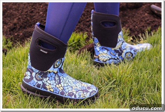 Bogs Footwear Review: Clean Boots After Muddy Work Close-up of Bogs Boots After Gardening, Showing Mud-Free Finish Post-Rinse