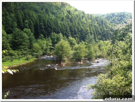 Lehigh River flowing Lehigh River flowing through the gorge