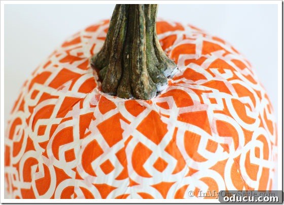 How-to-decorate-a-pumpkin-w How to decorate a pumpkin with paper napkins - trimming around the stem.