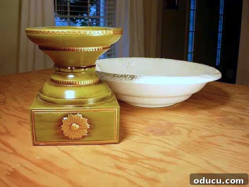 2 unrelated items become a Christmas ornament bowl
