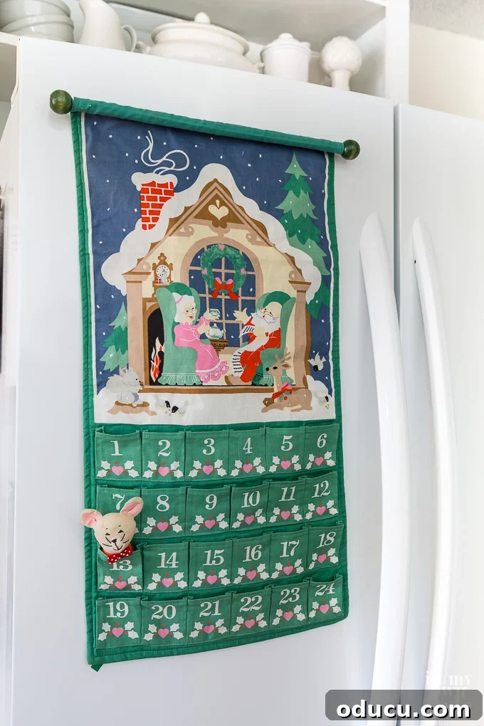 Christmas Holiday Traditions Avon Mouse Countdown Calendar