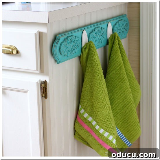 Custom Chalk Paint Dish Towel Rack with Trimmed Towels Beautifully trimmed dishtowels hanging on a custom chalk-painted towel rack.