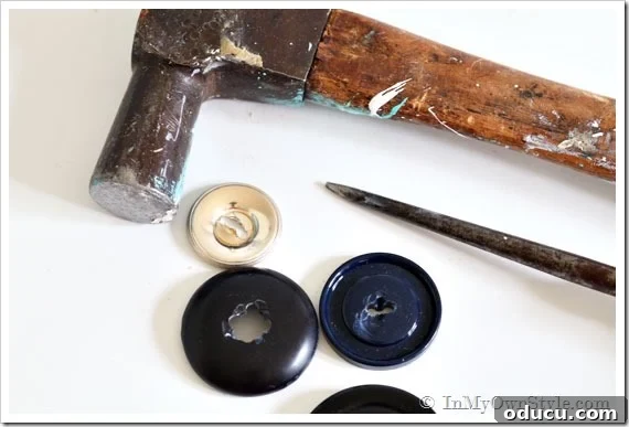 How-to-make-a-hole-larger-in-a-button How to Enlarge Button Holes for Craft Projects Safely