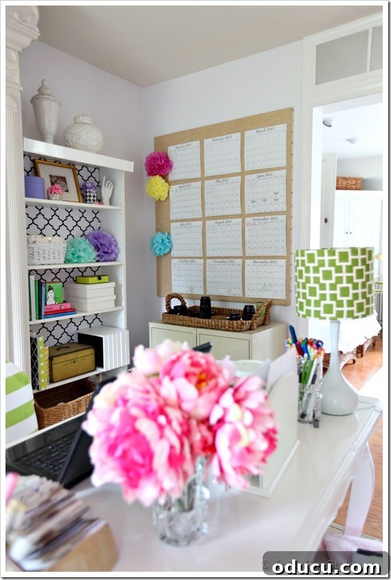 Craft Your Own Chic Fabric Bulletin Board 2 bloggers-editorial-Calendar-Pinboard
