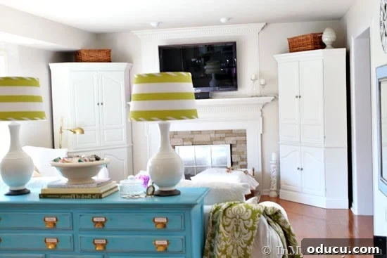 Home Decorating Trick: Mirror Perspective Decorating trick for your home using a mirror