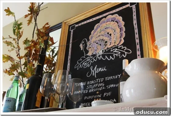 Turkey free printable to create a Thanksgiving chalkboard, a fun family project.