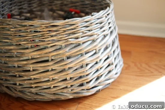 Christmas-Tree-Skirt-made-using-a-large-basket Christmas tree collar made using a large basket