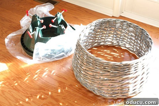 Stained basket Christmas tree collar and stand ideas