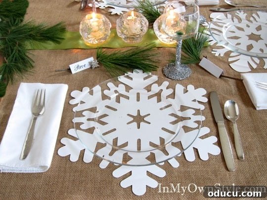 Table-snowflake-placemats Table-snowflake-placemats