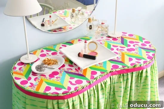 Crafting a Custom Sink Skirt 4 How to make a skirt for an old-fashioned vanity table