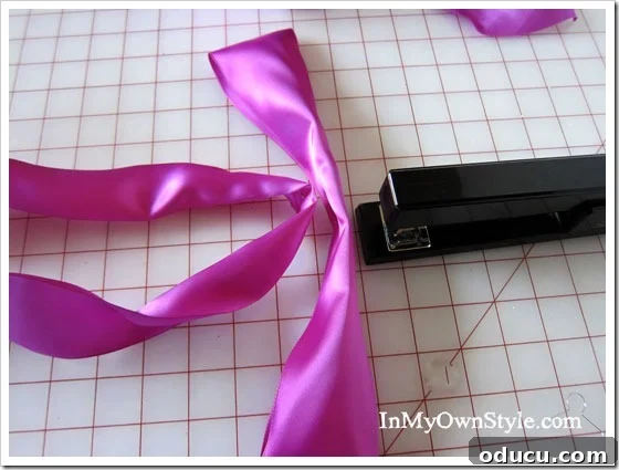 Mastering Ribbon Bows: Simple Steps for Gifts, Wreaths, and Decor 32 How to make a ribbon bow the easy way