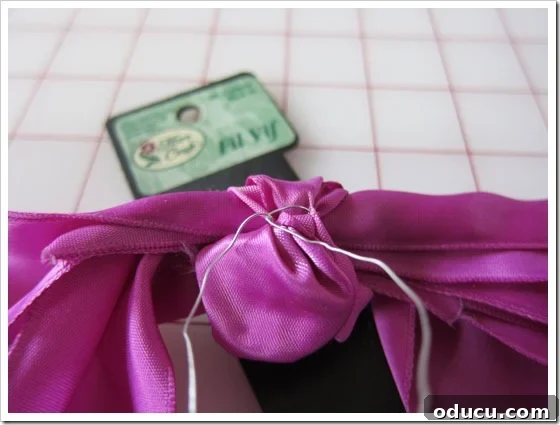 Mastering Ribbon Bows: Simple Steps for Gifts, Wreaths, and Decor 41 How to hang a bow on a wreath