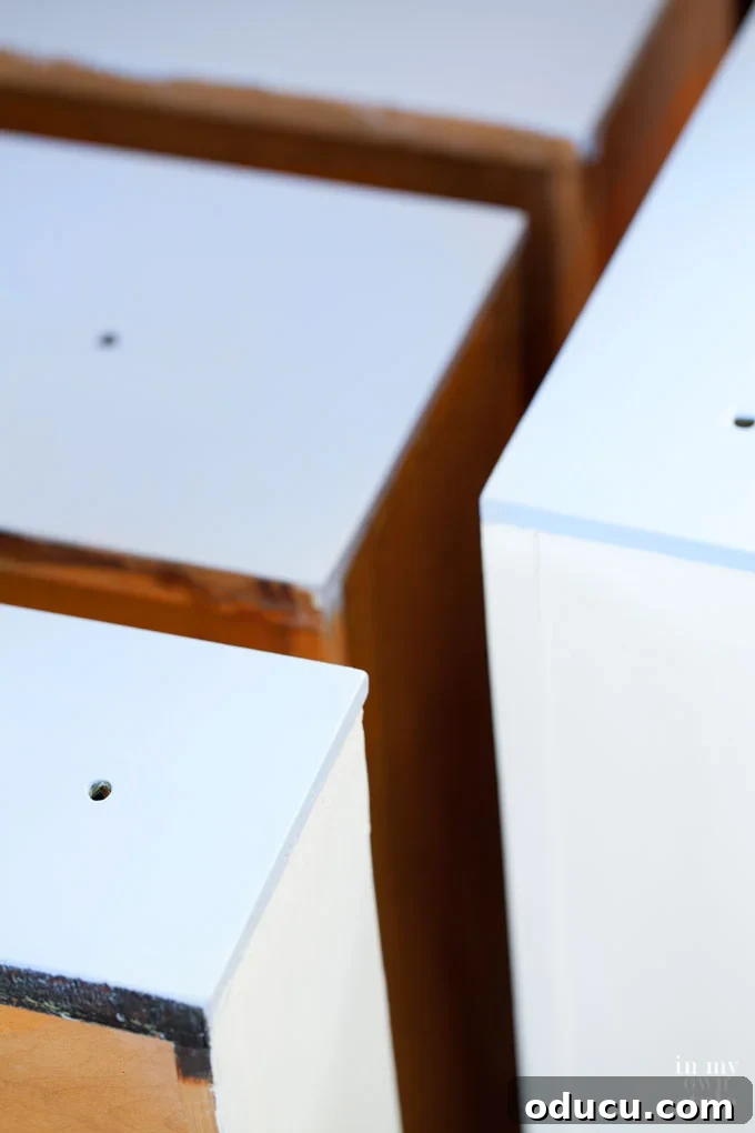 How to paint furniture with DIY chalk paint to create a modern finish and protect it with wax