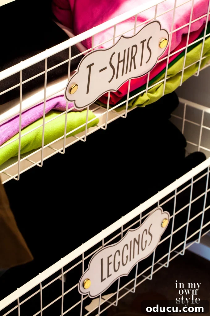 How-to-organize-clothes-in-a-closet and add labels to drawers and baskets. How to organize clothes in a closet using labels on drawers and baskets
