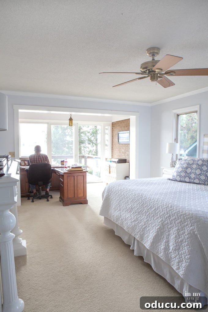 Serene Blue and White Bedroom Color Schemes 7 Long Blue Painted Bedroom with Lake View