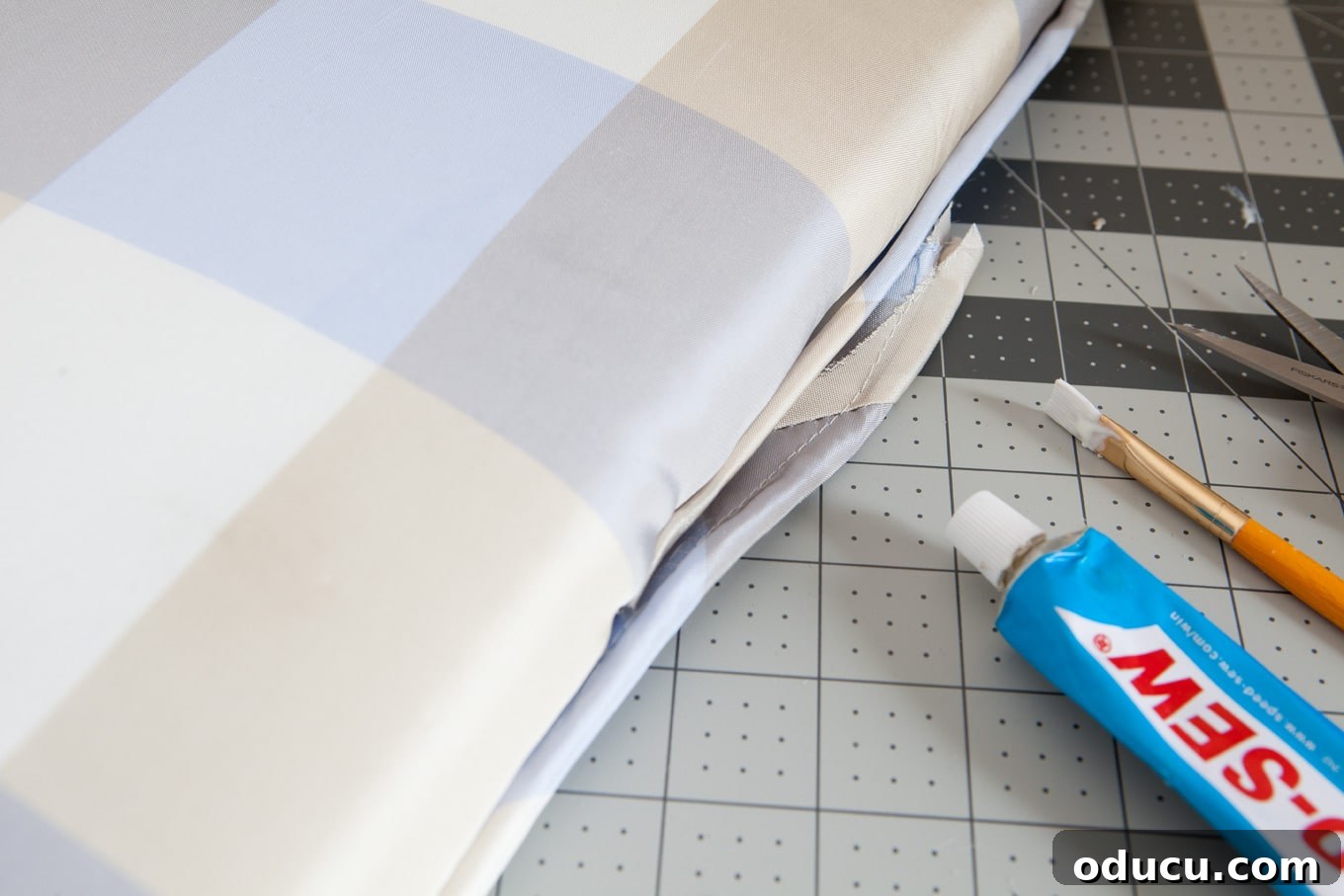 Upcycled Cushioned Headboard 16 How to make bias tape to cover cording for upholstery