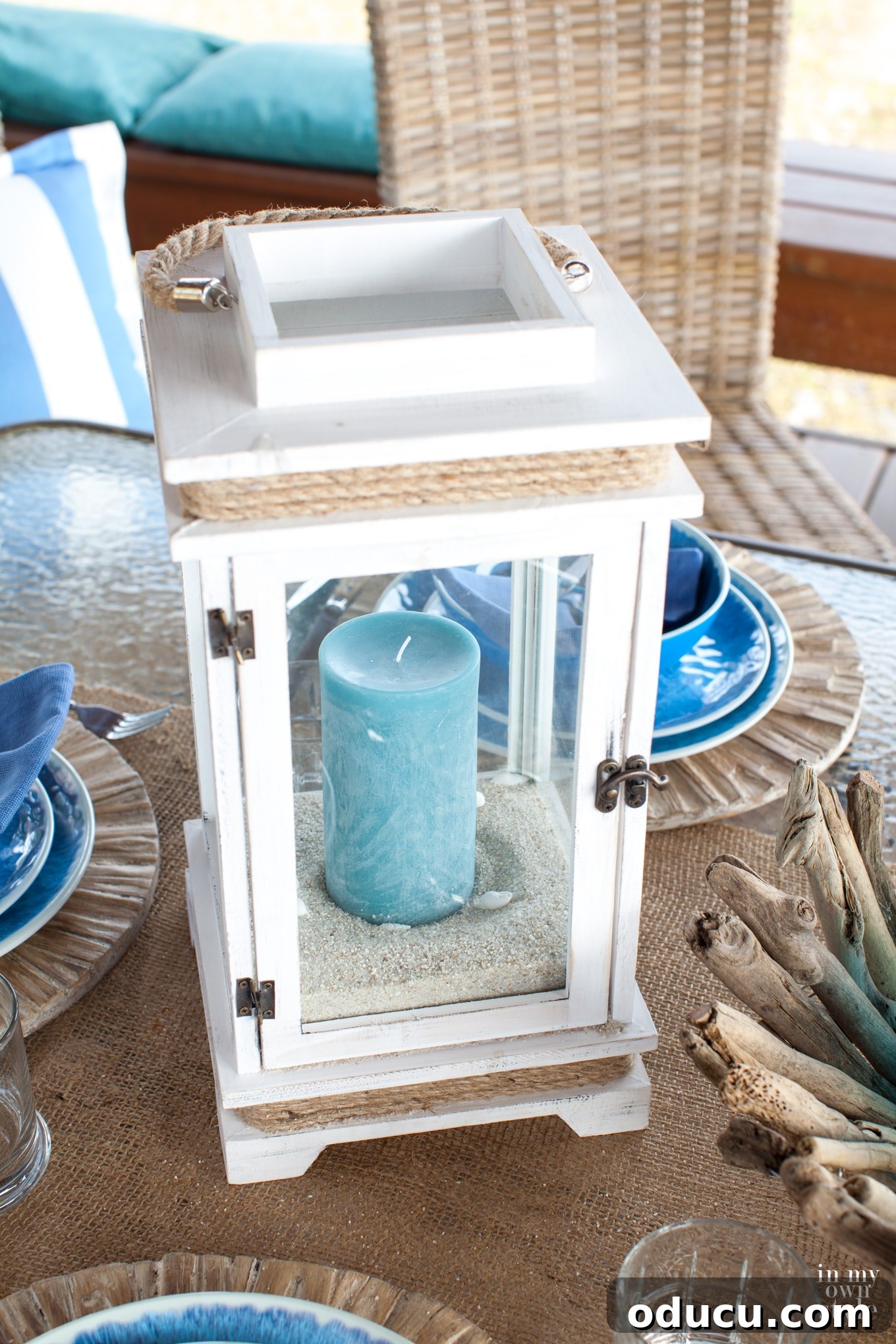 Transforming Your Outdoors with Coastal Charm 4 outdoor-nautical-lanterns