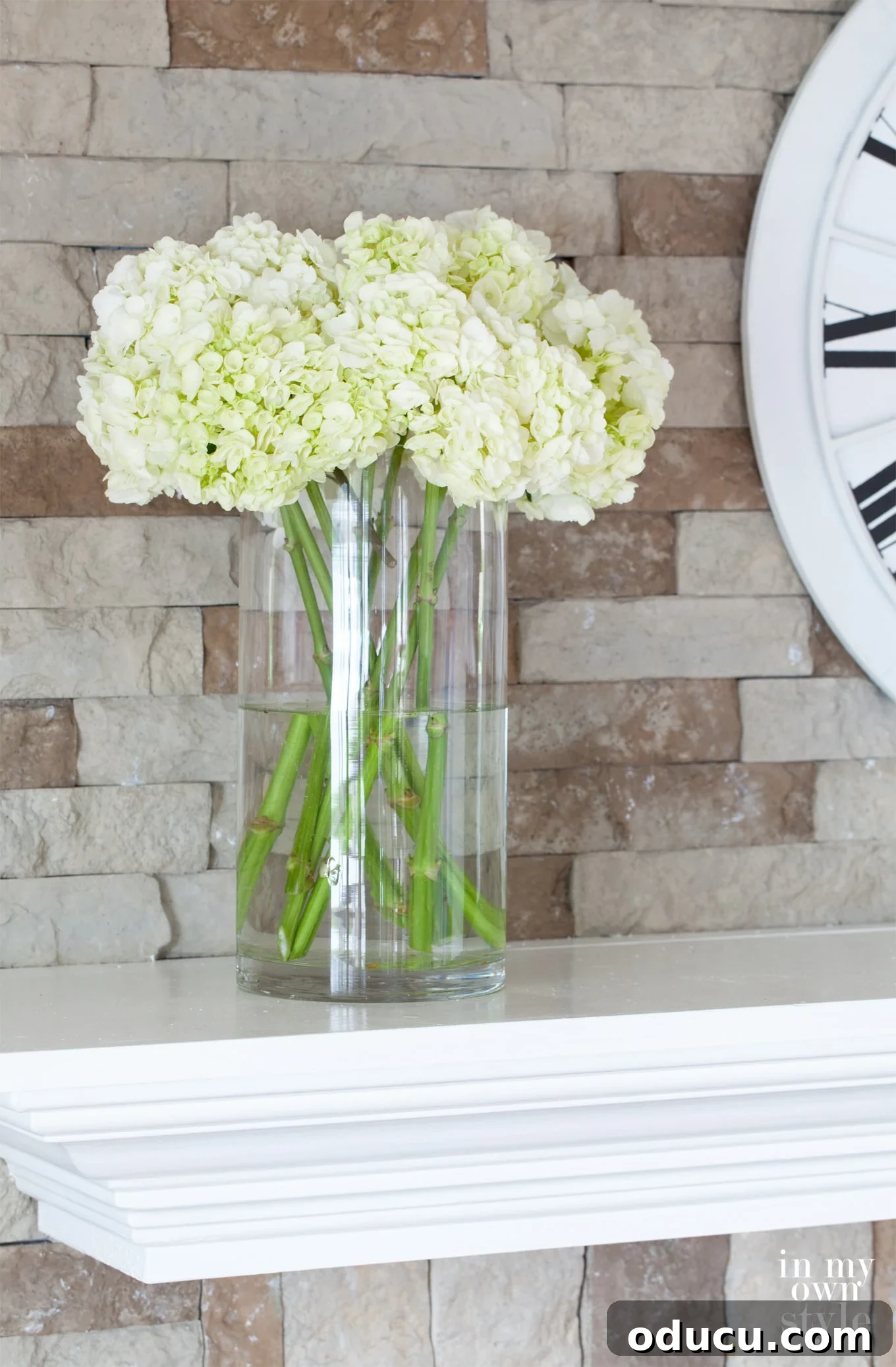 Craft an Instant Flower Vase in 10 Minutes 3 How to Repurpose Glass Cylinder Vases for Flower Arrangements
