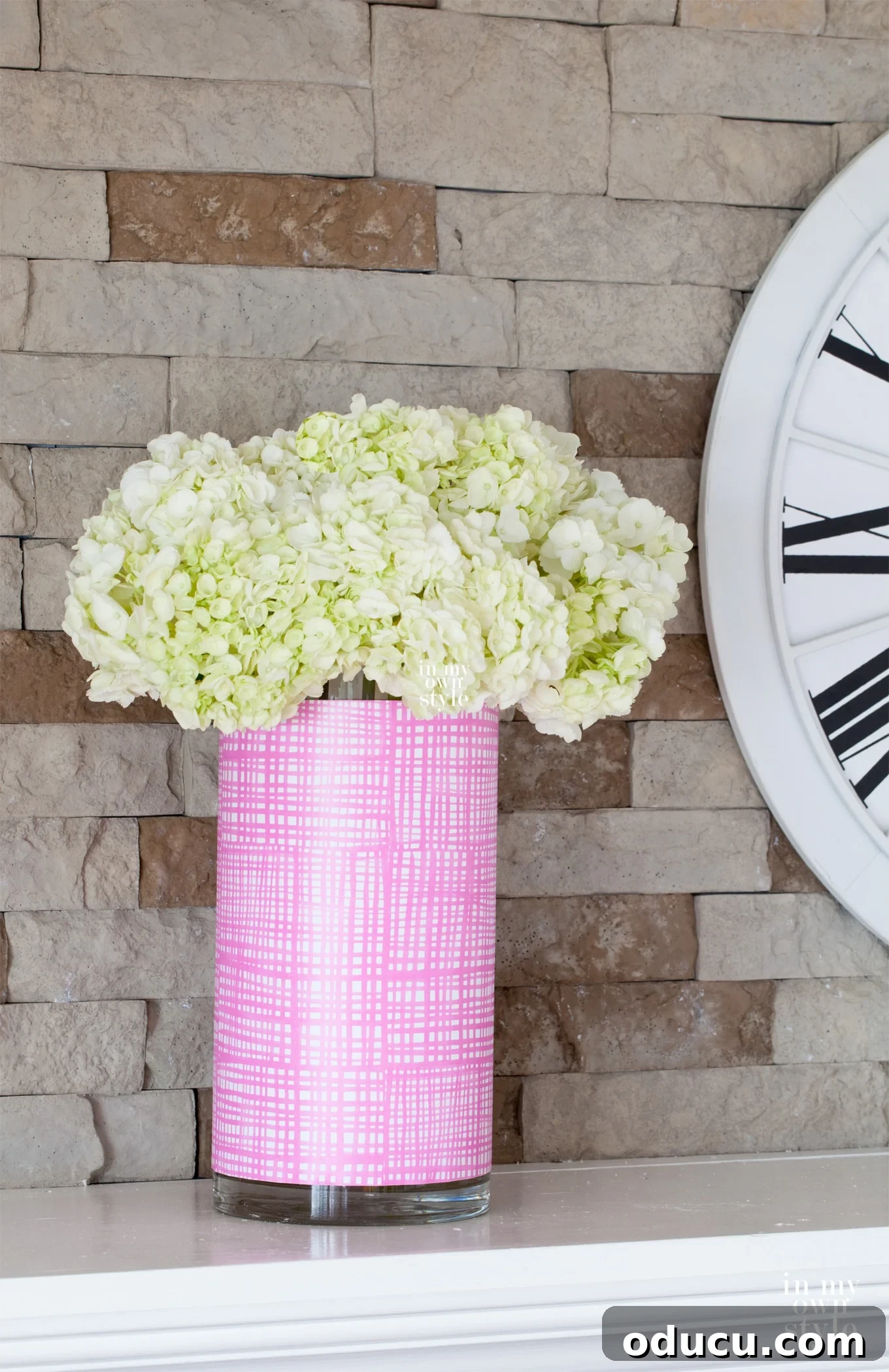 Craft an Instant Flower Vase in 10 Minutes 5 Quick and Easy Flower Arranging in a Vase with Gift Wrap