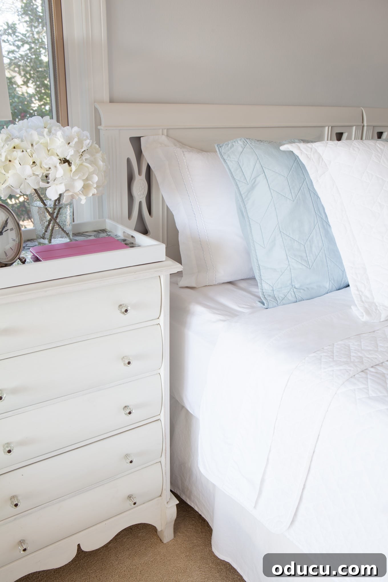 Waterfront Home Showcase 10 How to make a bed with coastal-inspired linens