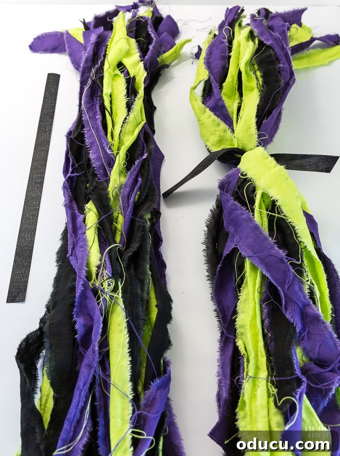 Wicked Whimsy: Pumpkin Bat Tassel Decor 13 how-to-make-a-tassel-using-fabric-strips