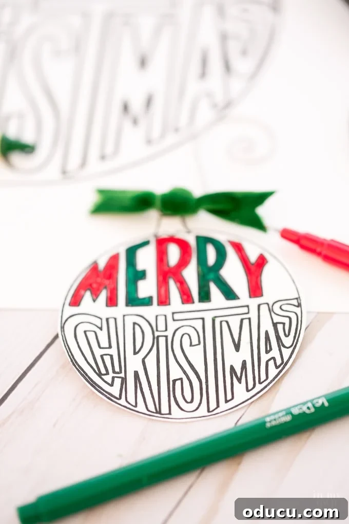 Small Christmas Ornament Free Printable for Tree Decoration