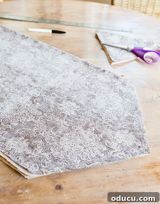 Crafting a Perfect Round Tablecloth for Thanksgiving 15 sewing a table cloth using fall fabrics