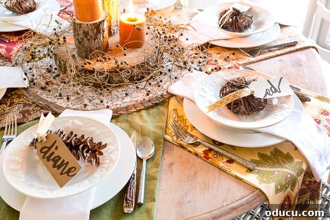 Crafting a Perfect Round Tablecloth for Thanksgiving 24 Colorful quilt like table cloth to make