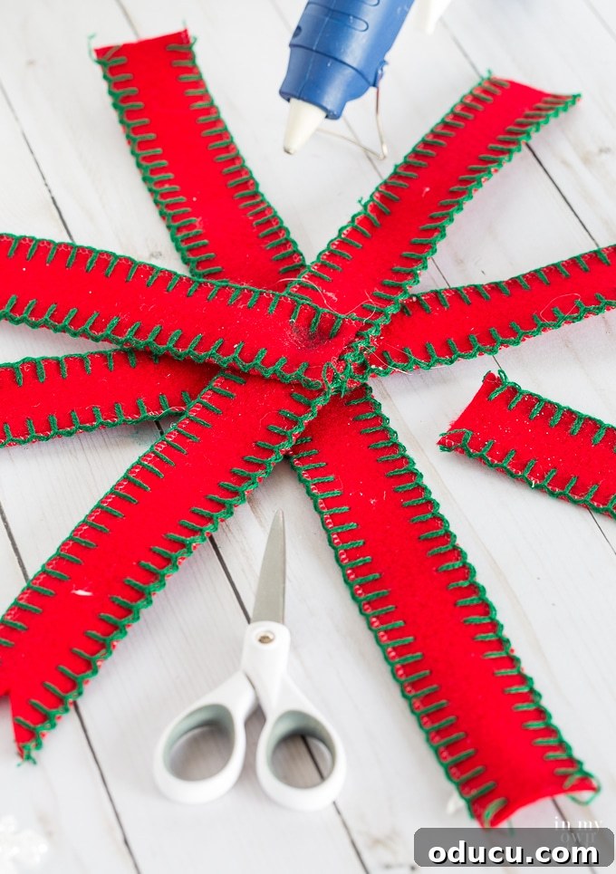 Creative and easy gift wrapping ideas for Christmas with a stylish ribbon embellishment