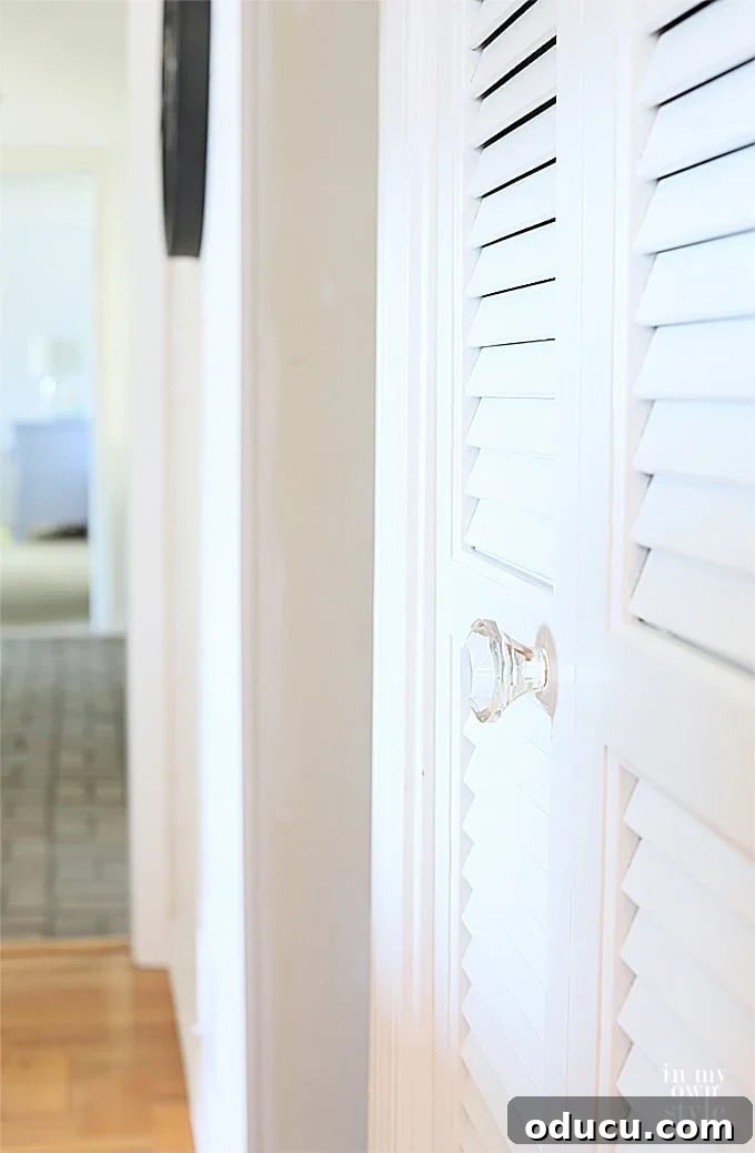 Lake House Living A DIY First Year 27 Tip on how to easily tighten loose cabinet knobs for a secure fit