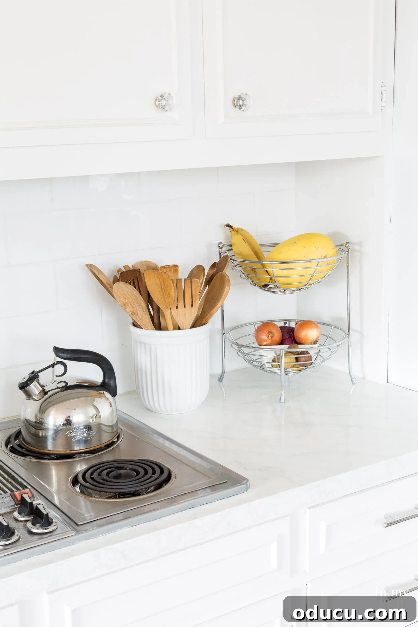 Modern Subway Tile Backsplash Inspiration for Kitchens 2 Kitchen subway tile backsplash makeover using white subway tiles and grout