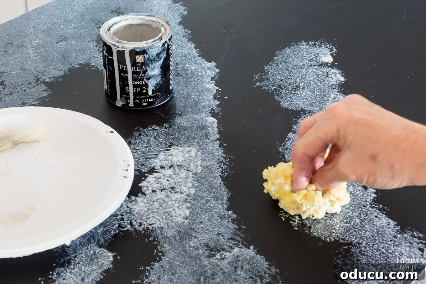 How to paint faux marble over laminate kitchen or bathroom countertops