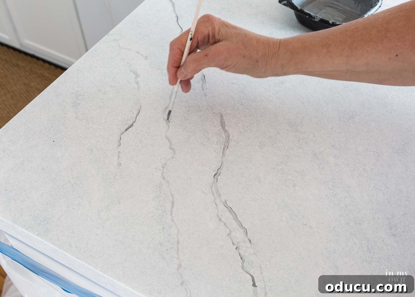 How to make veins in painted marble